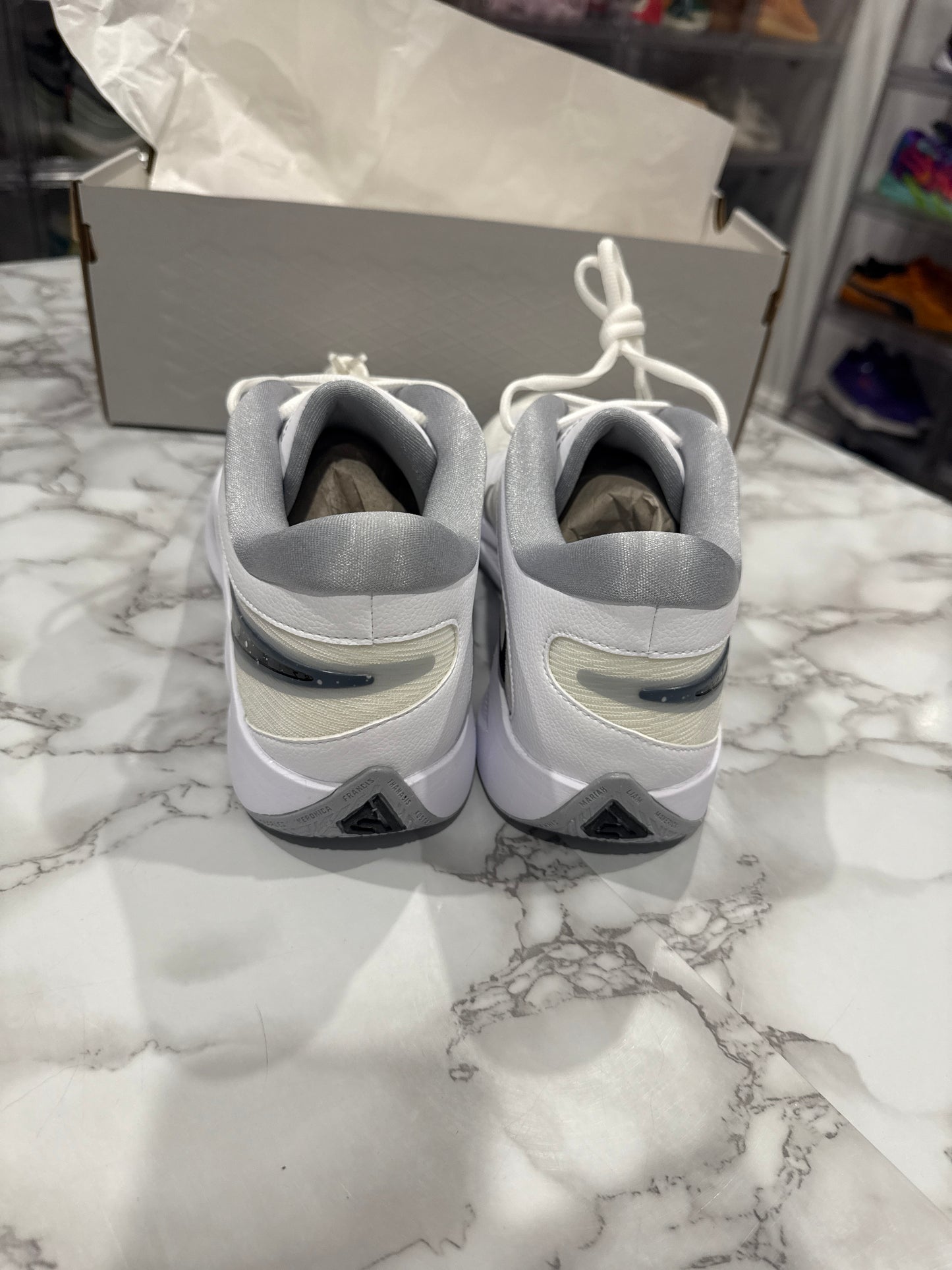 Giannis Freak 6 'White Black'