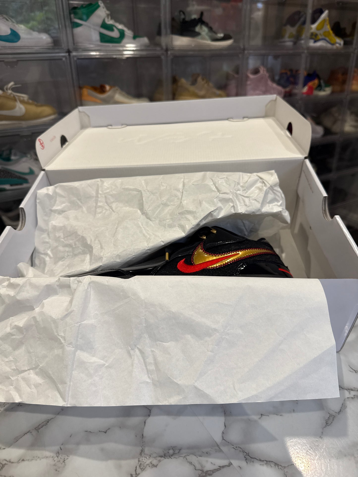 Zoom LeBron NXXT Gen AMPD 'Black Metallic Gold Red'