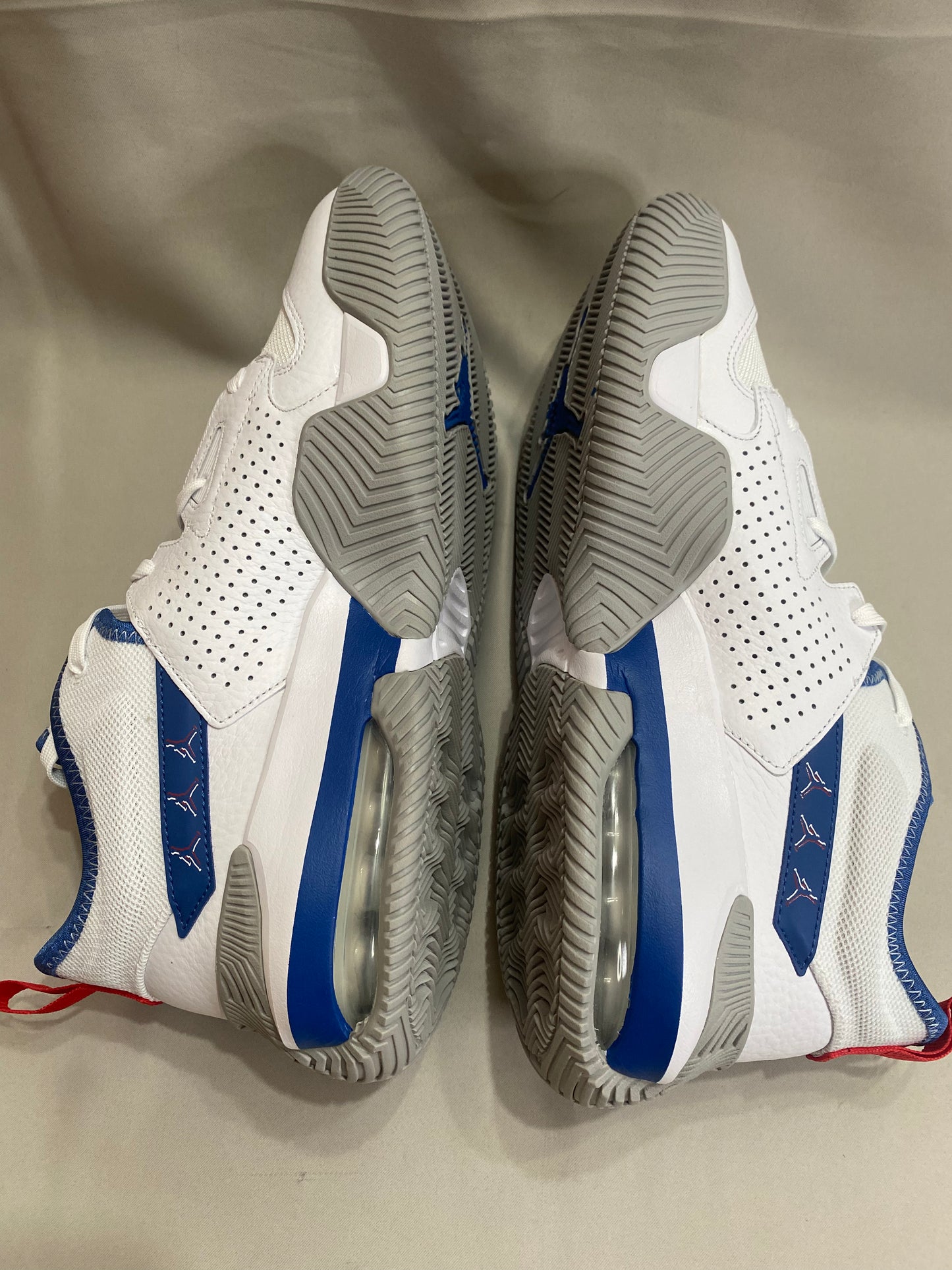 Jordan Stay Loyal 2 ' White True Blue'