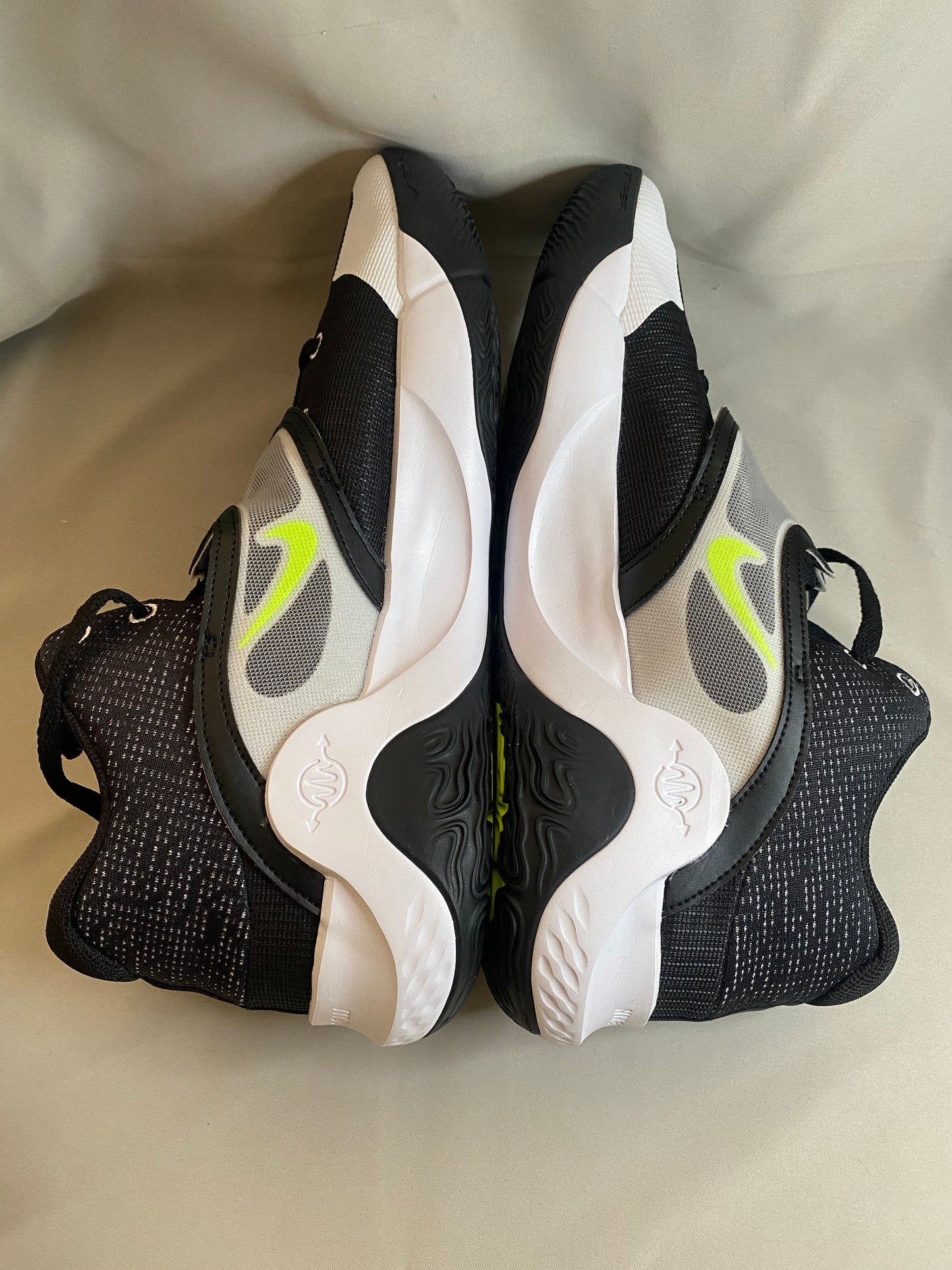 KD Trey 5 X 'Black Volt'